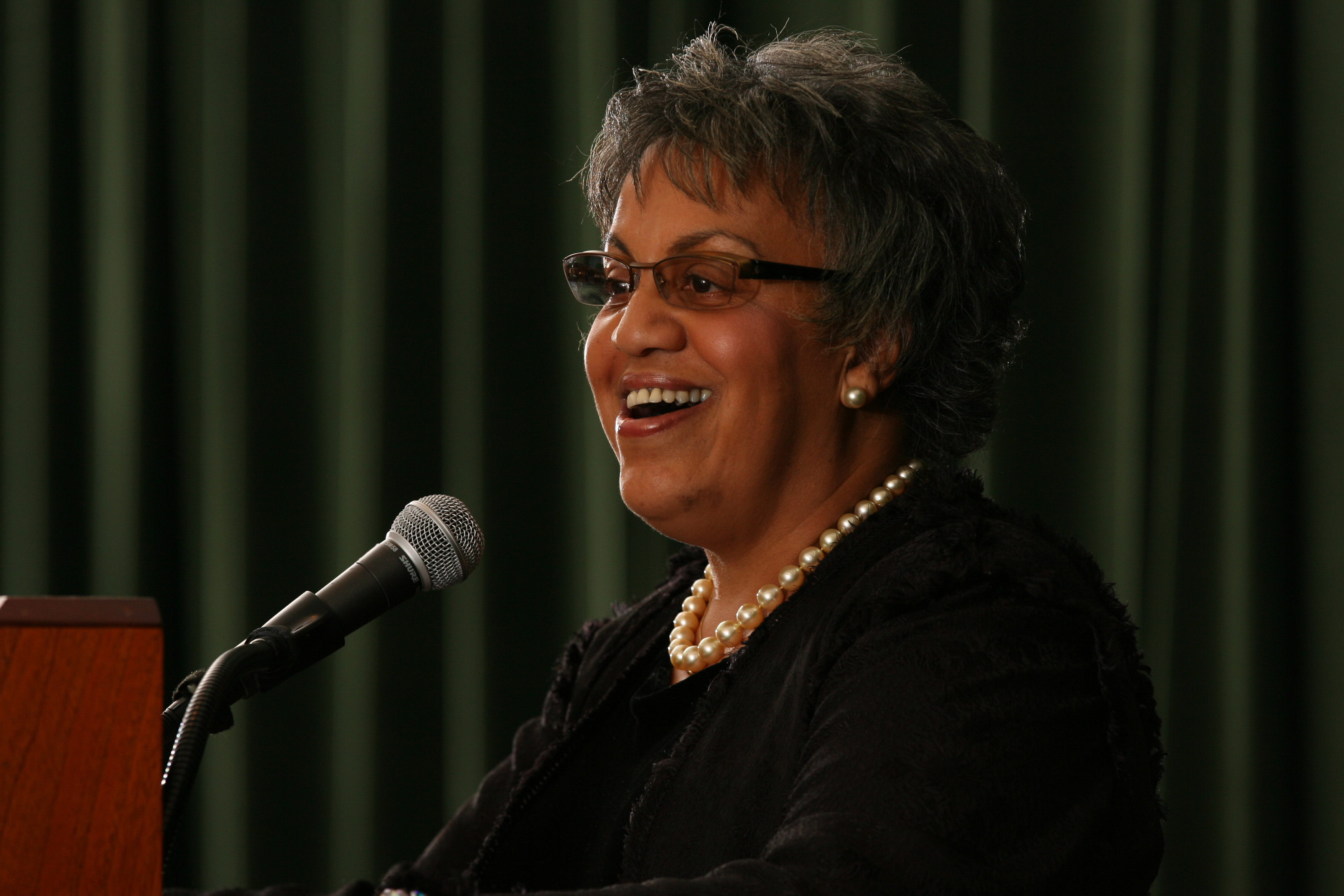 Dr. Ella Bell Dr. Ella Bell