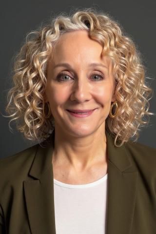 individual image for Leisha DeHart-Davis